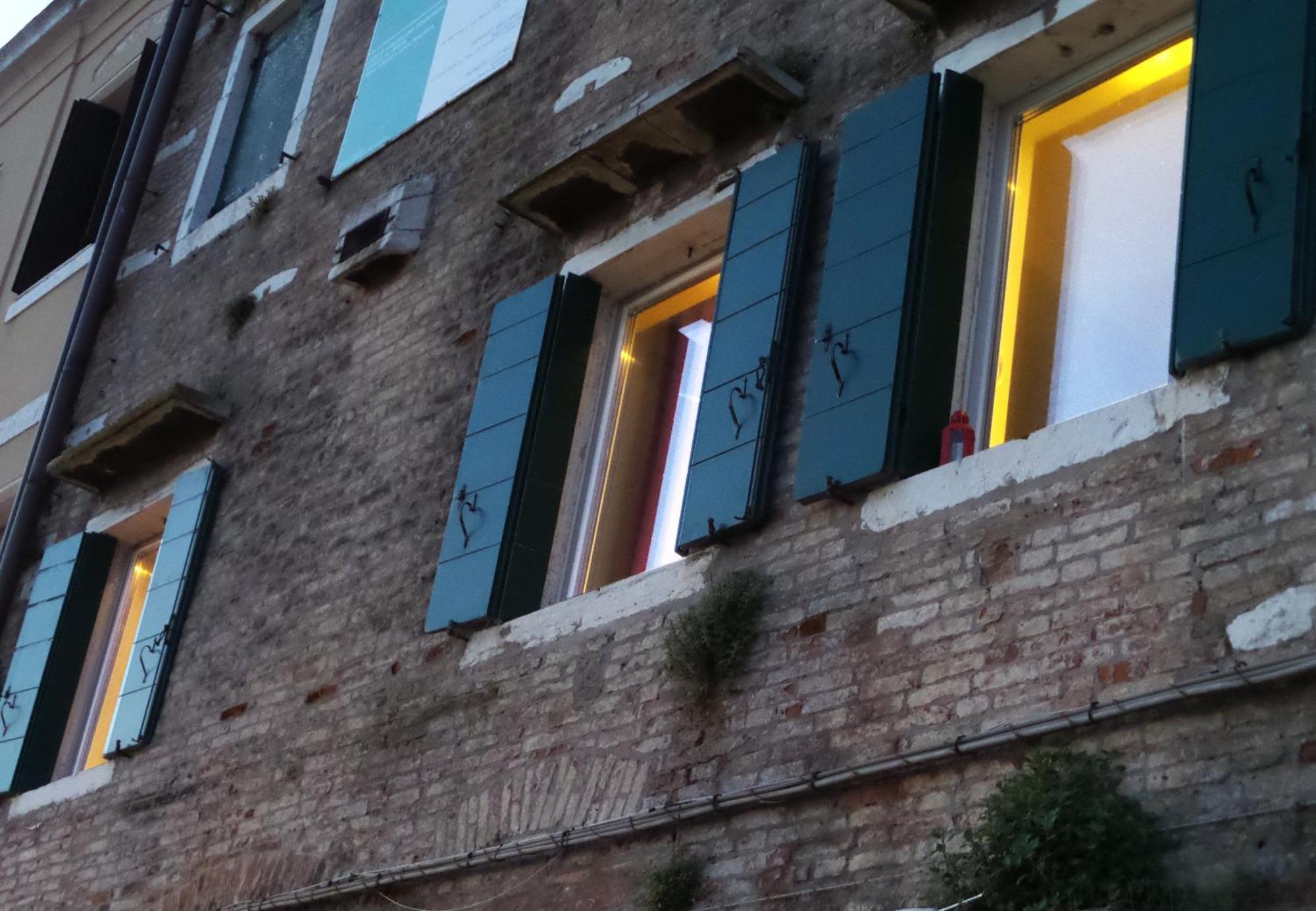 3 Windows On St Mark - Waterfront Apartment Venesia Bagian luar foto
